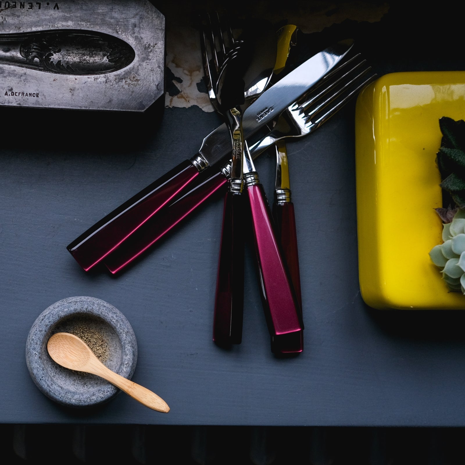 Icône, Aubergine - Dinner knife