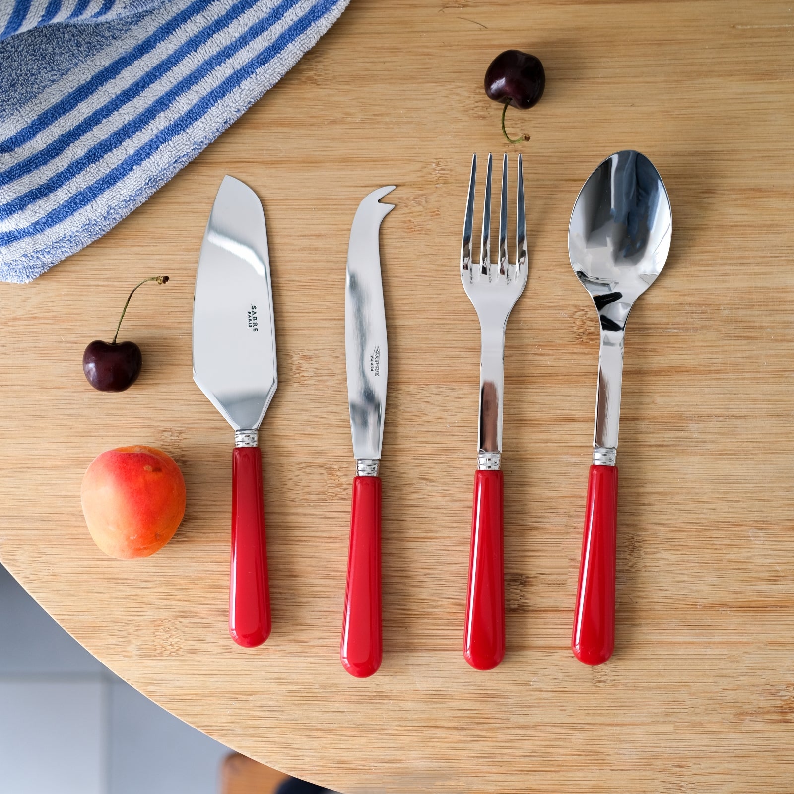 Pop unis, Burgundy - Set of 4 must-have serving pieces