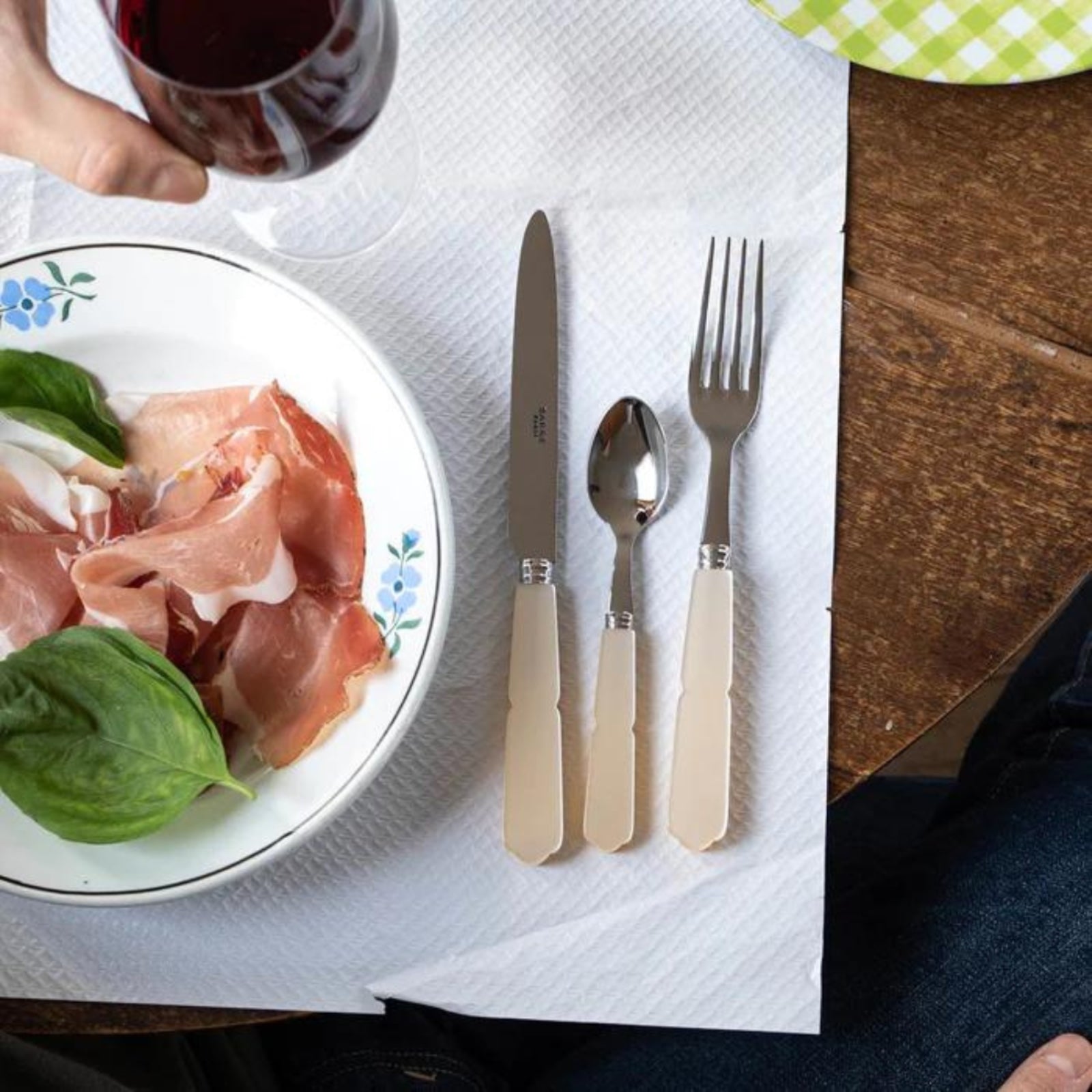 Gustave, Pearl - 4 pieces cutlery set