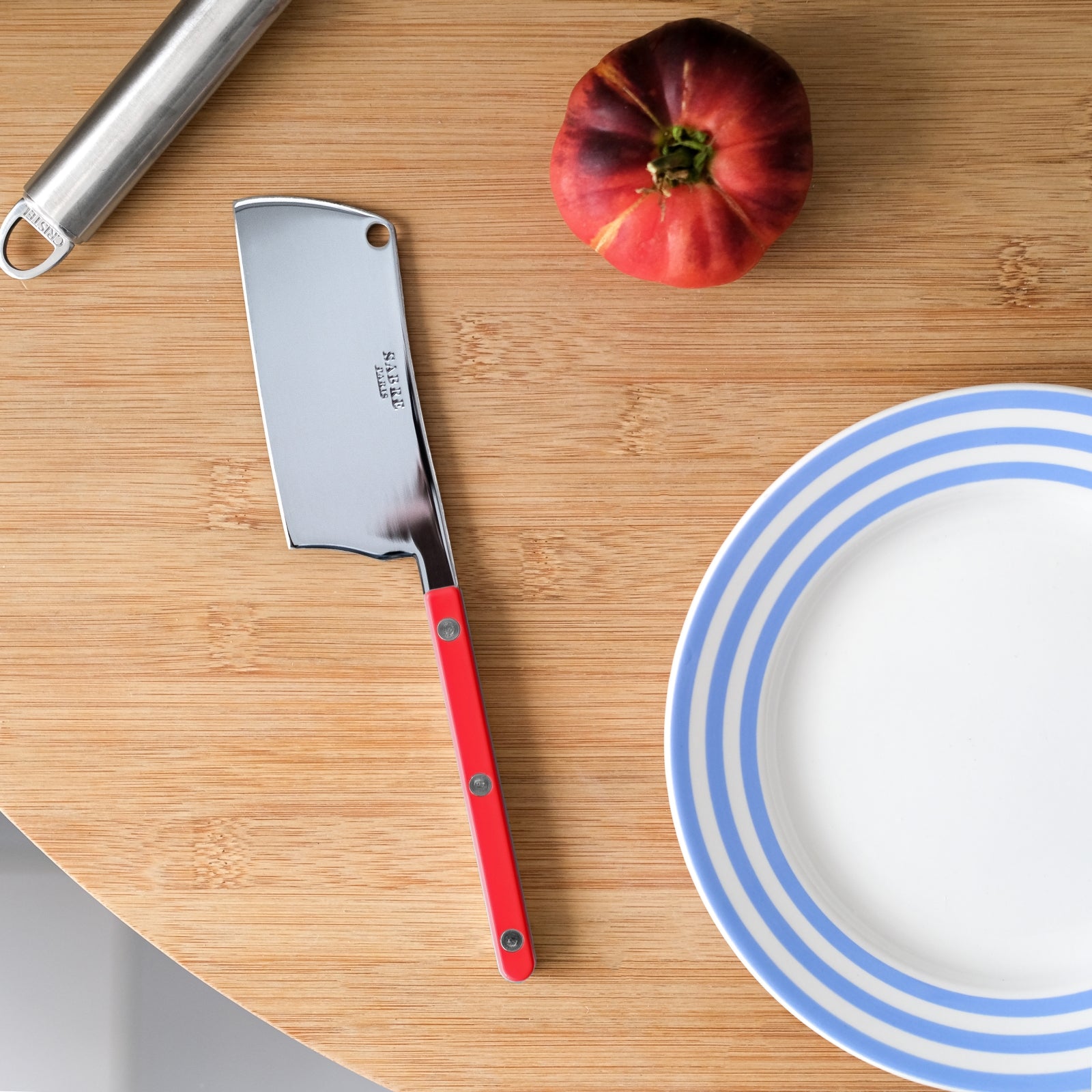 Bistrot Solid, Red - Cheese cleaver