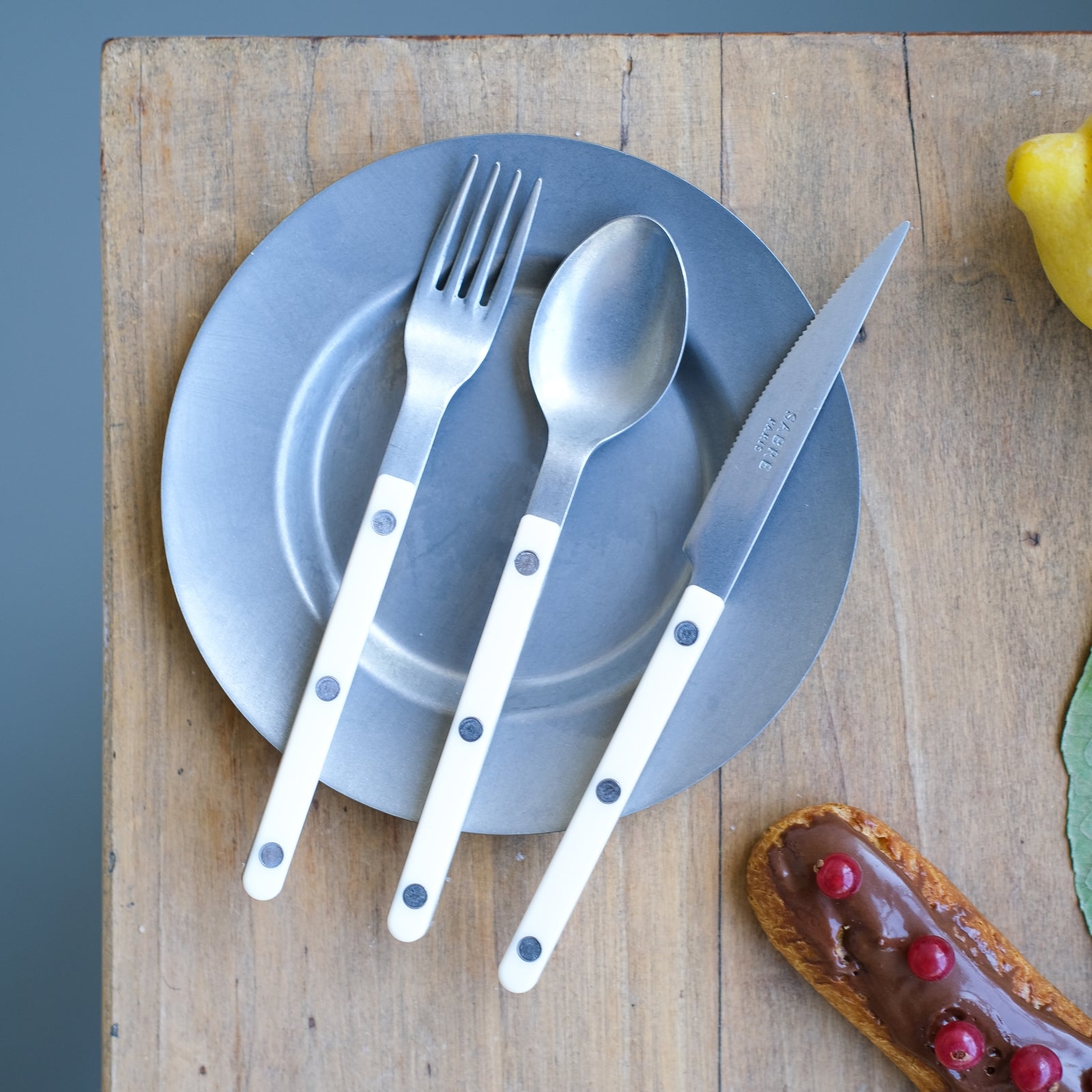 Bistrot Vintage Solid, White - Dessert spoon