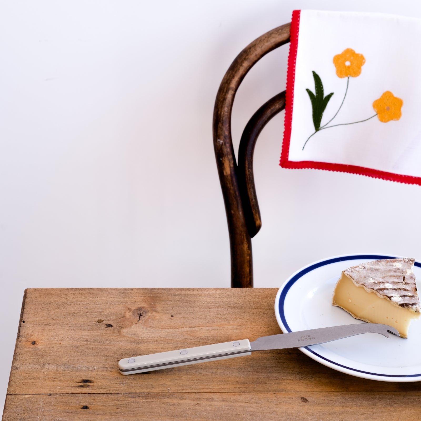 Bistrot Vintage Solid, Light kaki - Cheese knife large