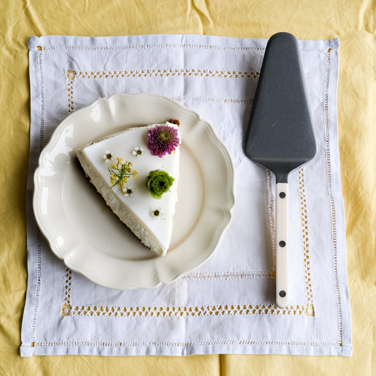 Bistrot Vintage Solid, Ivory - Box of 2 tart servers