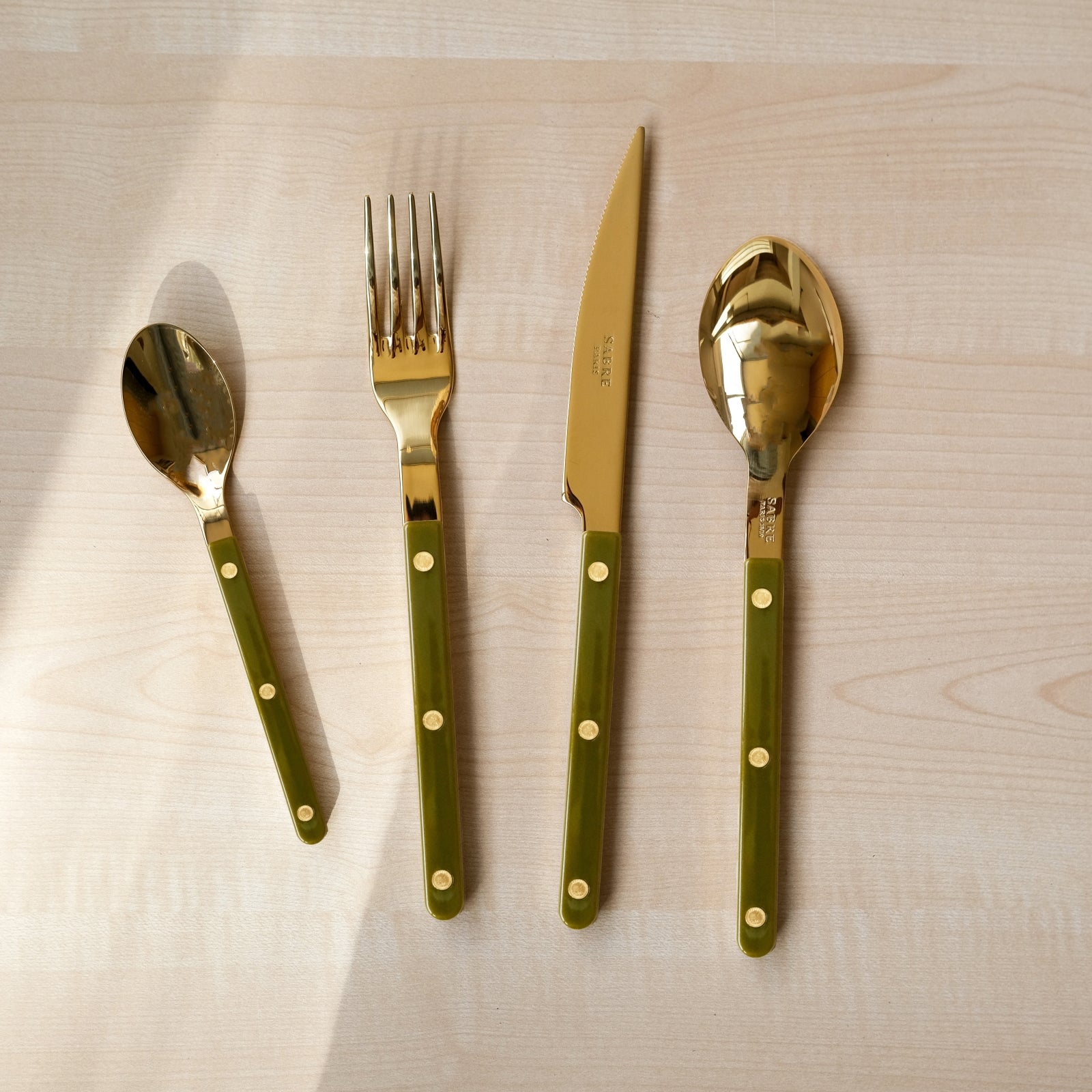 Bistrot Gold color Solid, Green fern - 5 pieces cutlery set